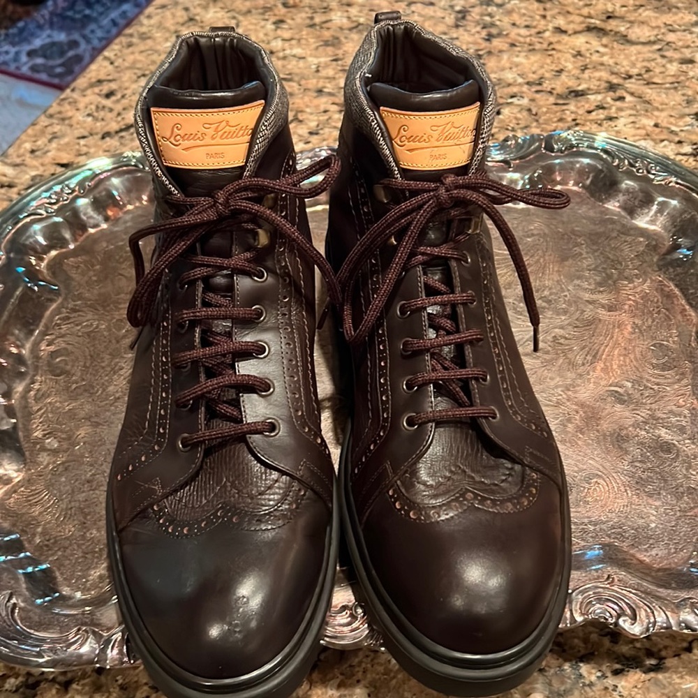 Louis Vuitton Mens Brown Lace Up Boot
